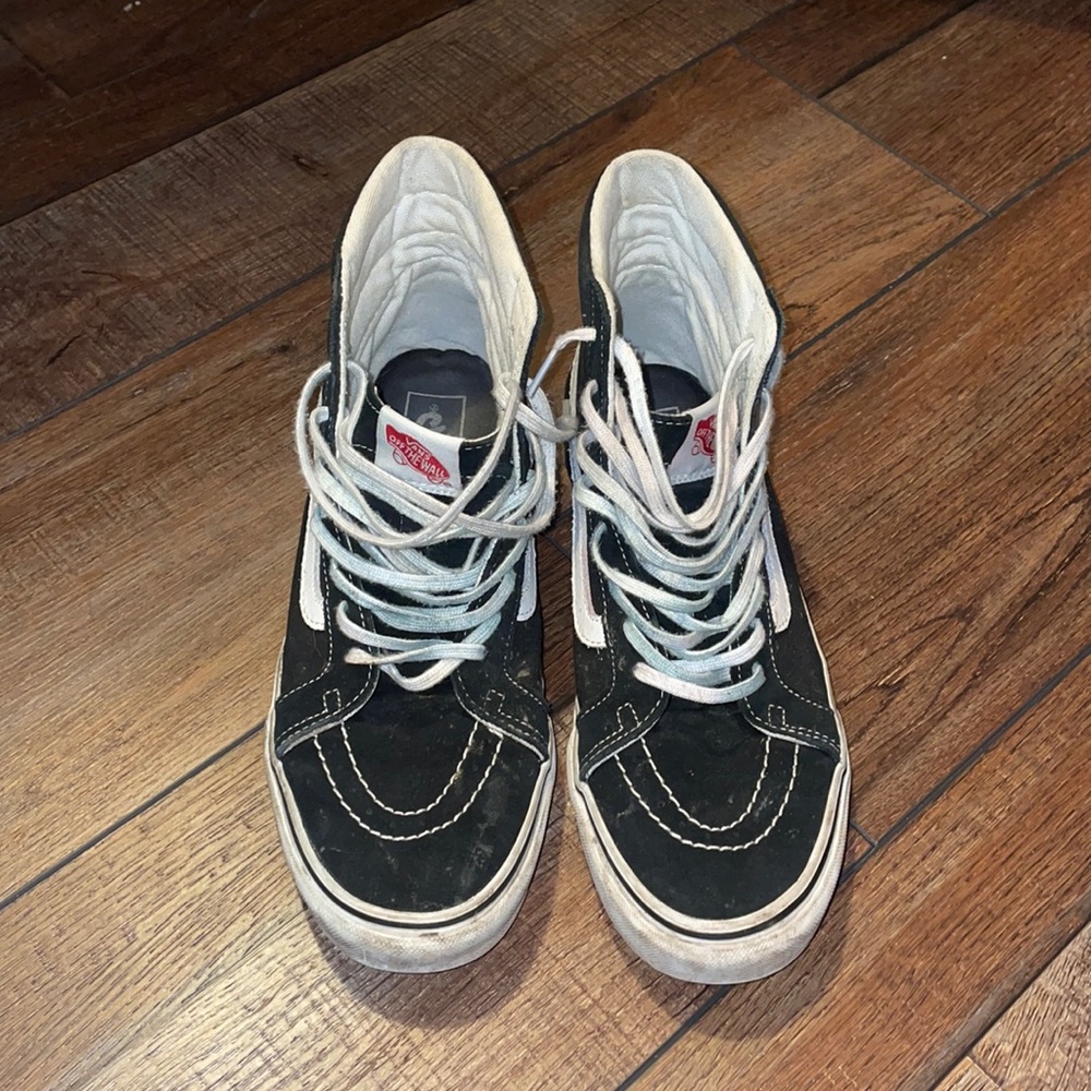 high top black vans
